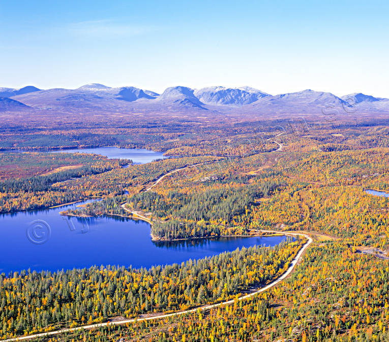 aerial photo, aerial photo, aerial photos, aerial photos, autumn, drone aerial, drnarfoto, fjllbilder, gravel road, Herjedalen, landscapes, Lunndorrsfjallen, mountain road, Swedish Mountains, Tosssen, Ytter-Rversjn, ver-Rversjn