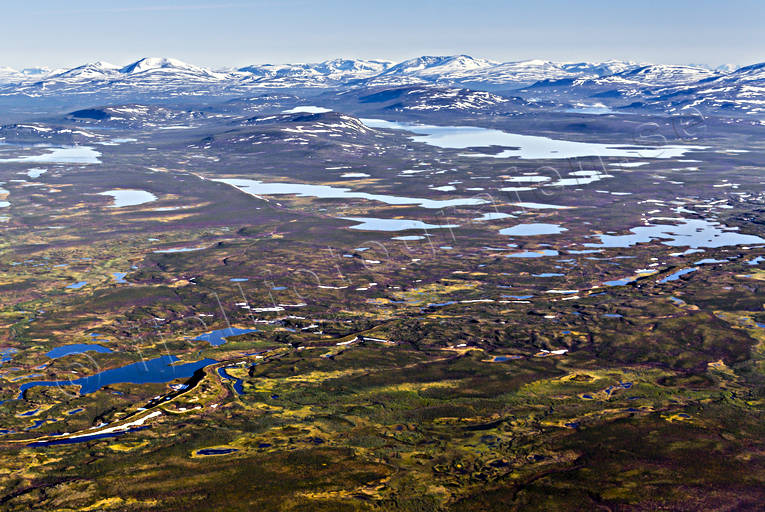 Sandåslandet aerial photo, aerial photo, aerial photos, aerial photos, drone aerial, drönarfoto, landscapes, Lapland, palsaland, palsar, Råstojaure, sandåsar, Sandåslandet, summer, Swedish Mountains, tundra, tundralandskap