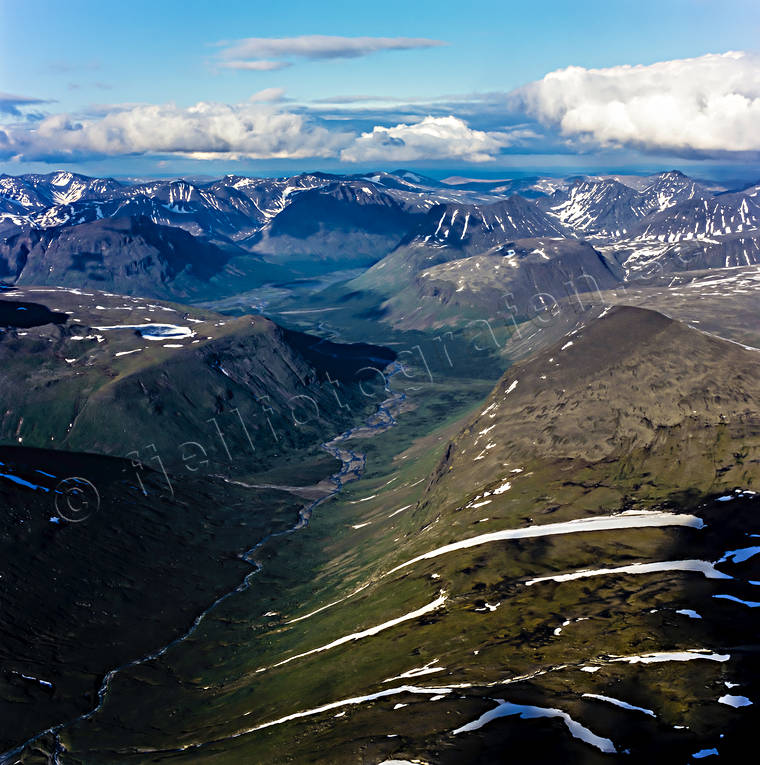 aerial photo, aerial photo, aerial photos, aerial photos, drone aerial, drnarfoto, landscapes, Lapland, mountain pictures, national parks, Nite, Sarek, Sarvesjkk, Sarvesvagge, summer, Tjelmajauratj