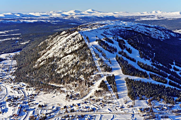 aerial photo, aerial photo, aerial photos, aerial photos, drone aerial, drnarfoto, Funasdalen, Funasdalsberget, Herjedalen, journeys down, landscapes, samhllen, ski slopes, winter