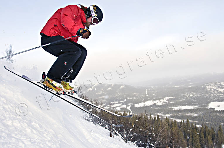 down-hill running, Funasdalen, Funasdalsberget, jump, kalle karlgren, off pist, playtime, skier, skies, skiing, sport, winter