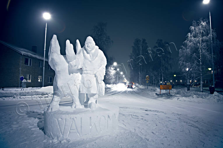 buildings, Jokkmokk, Lapland, night picture image, reindeer, saami person, samhllen, snow sculpture, vintermarknad, viunterbild