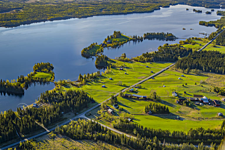 aerial photo, aerial photo, aerial photos, aerial photos, drone aerial, drönarbild, drönarfoto, farms, Follinge, Gysen, Holmen, Jamtland, landscapes, Storholmsjö, Tvärtförholmen, Åkerholmen