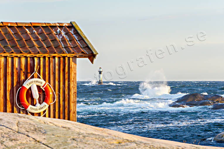 archipelago, bohusklippor, Bohusln, building, coast, cottage, house, landscapes, lighthouse, nature, sea, storm, summer, Tjurpannan, vatten, view, viewpoint, waves