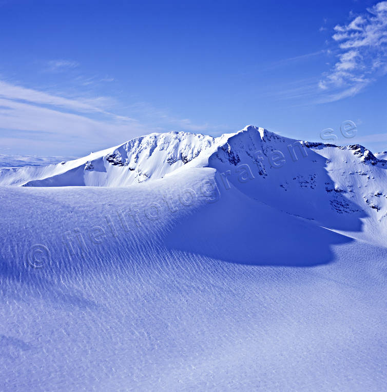 aerial photo, aerial photo, aerial photos, aerial photos, blue, drone aerial, drnarfoto, Jamtland, landscapes, mountain, Storsola, sylarna, winter, winter mountains