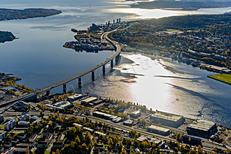 aerial photo, aerial photo, aerial photos, aerial photos, autumn, bridge, drone aerial, drnarfoto, Medelpad, stder, Sundsvall, Sundsvallsbron