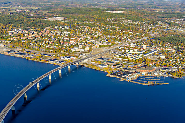 aerial photo, aerial photo, aerial photos, aerial photos, autumn, bridge, drone aerial, drnarfoto, Medelpad, stder, Sundsvall, Sundsvallsbron
