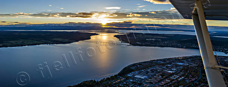 aerial photo, aerial photo, aerial photos, aerial photos, autumn, drone aerial, drnarfoto, evening, evening light, Froson, Great Lake, Jamtland, landscapes, Ostersund, panorama, stder, sunset, Vallsund Bridge, Vallsundet