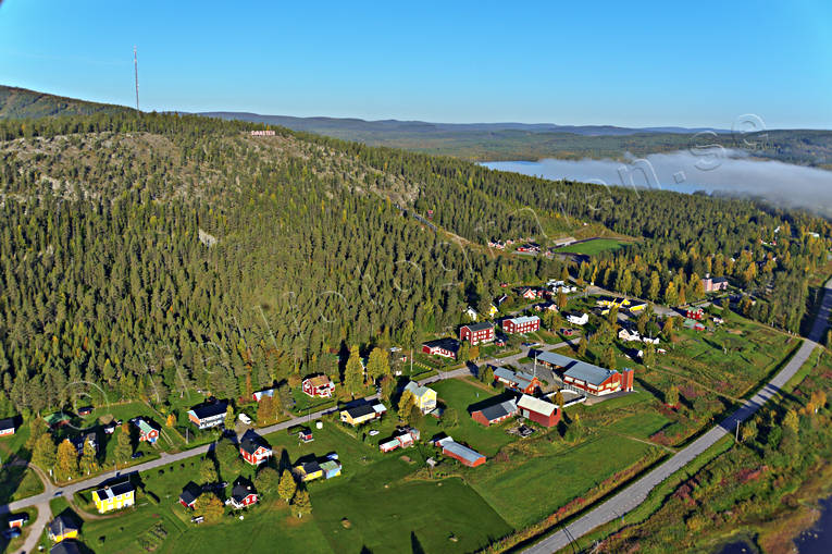 aerial photo, aerial photo, aerial photos, aerial photos, autumn, drone aerial, drönarfoto, farms, landscapes, North Bothnia, samhällen, Svanstein