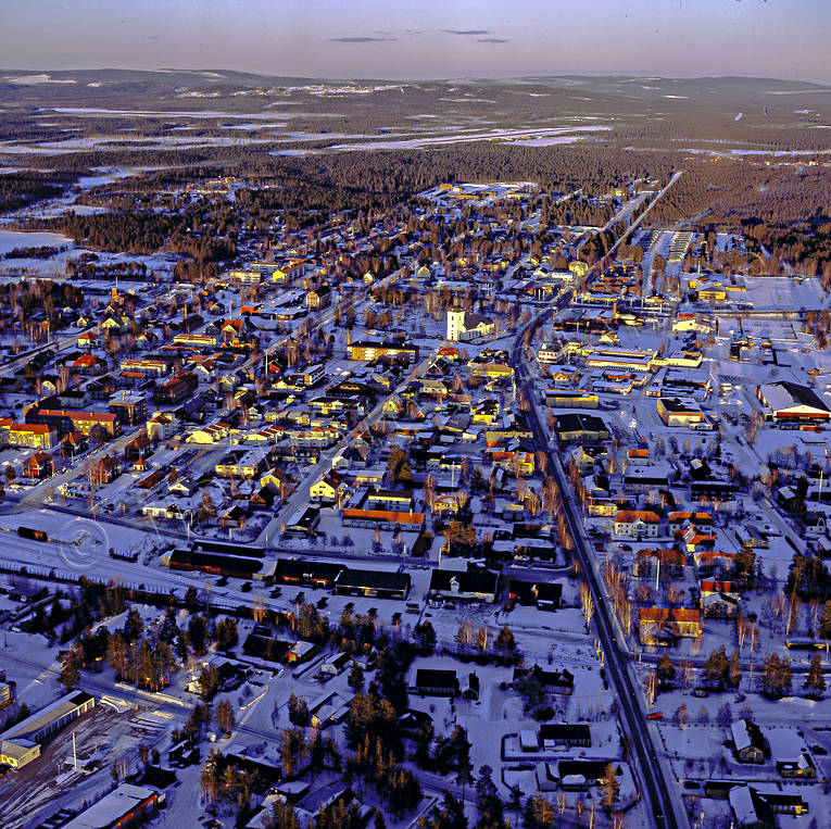 aerial photo, aerial photo, aerial photos, aerial photos, drone aerial, drnarfoto, evening, evening light, Herjedalen, samhllen, Sveg, winter