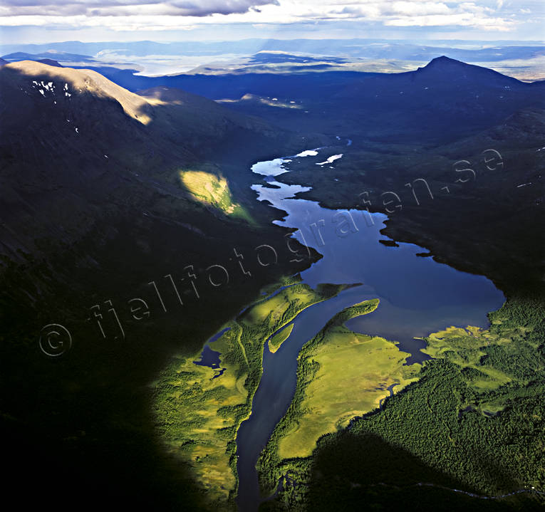 aerial photo, aerial photo, aerial photos, aerial photos, drone aerial, drnarfoto, evening, landscapes, Lapland, national parks, Sarek, season, seasons, summer, Tarradalen, Tarraure, Tarratno