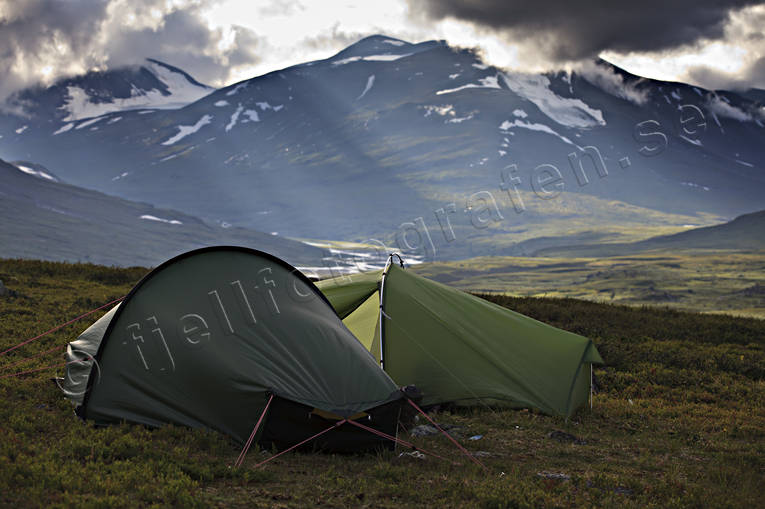 alpine, alpine hiking, back-packing, camping, evening light, landscapes, Lapland, Laponia, mountain, mountain peaks, mountain top, mountains, pitch, Sarek, Sarek nationalpark, Sarekfjll, Skarjatjhkk, summer, sunrays, tent, tent camp, tenting