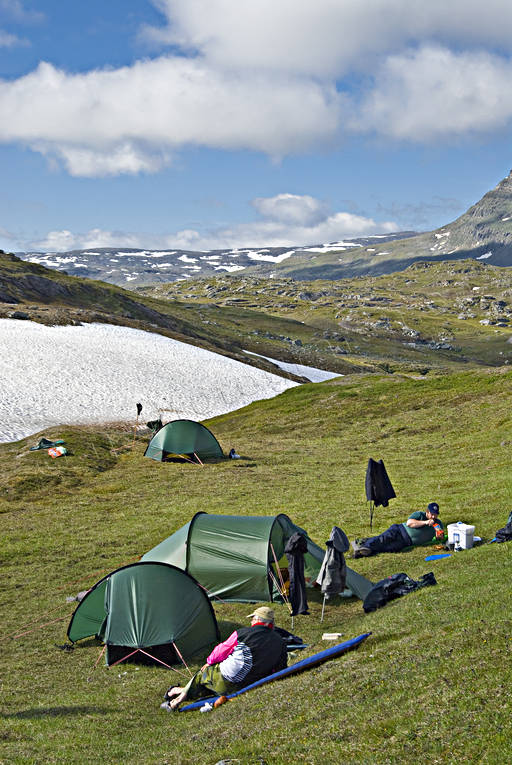 alpine hiking, back-packing, mountain tent, national park, national parks, Padjelanta, pitch, summer, tent, tunneltält, walk, äventyr