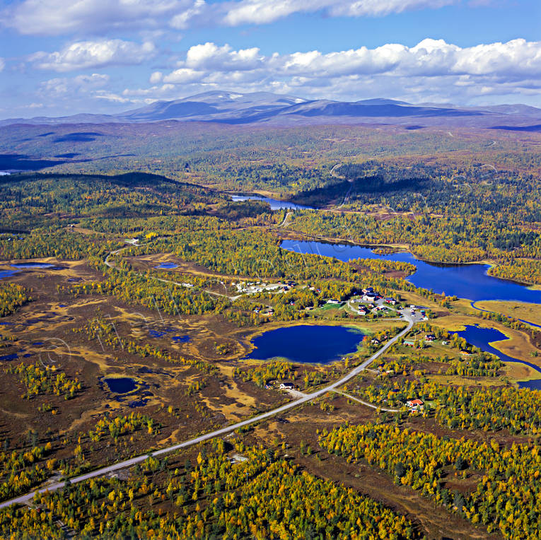 aerial photo, aerial photo, aerial photos, aerial photos, Aleb Luovio, autumn, cottage village, chalet complex, drone aerial, drnarfoto, installations, landscapes, Lapland, mountain pictures, Tjarnberg, Tjidtjak, vrdshus