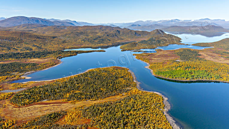 aerial photo, aerial photo, aerial photos, aerial photos, autumn, drone aerial, drnarfoto, fjllbilder, Jiegajarvi, landscapes, Lapland, Swedish Mountains, torne trask, Torne lv, Tornelven