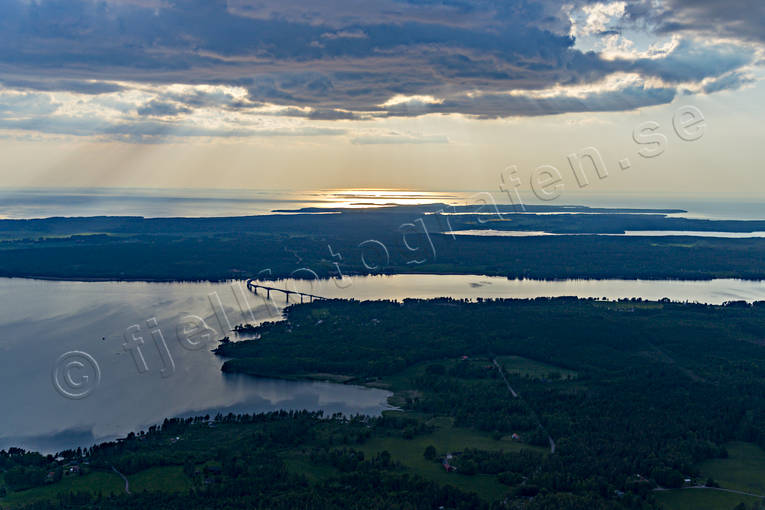 aerial photo, aerial photo, aerial photos, aerial photos, bridge, drone aerial, drnarfoto, Fgel, Hemmingstorp, landscapes, summer, Sundet, Sundsren, Tors, Vstergtland