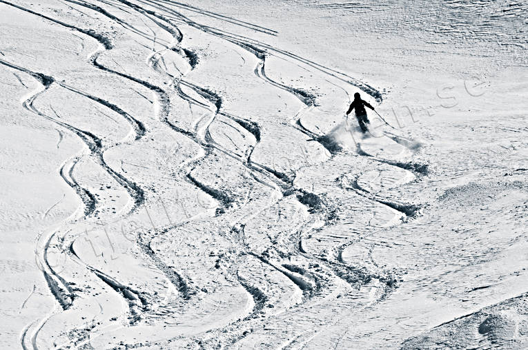 down-hill running, skier, skies, snow, sport, tracks, winter