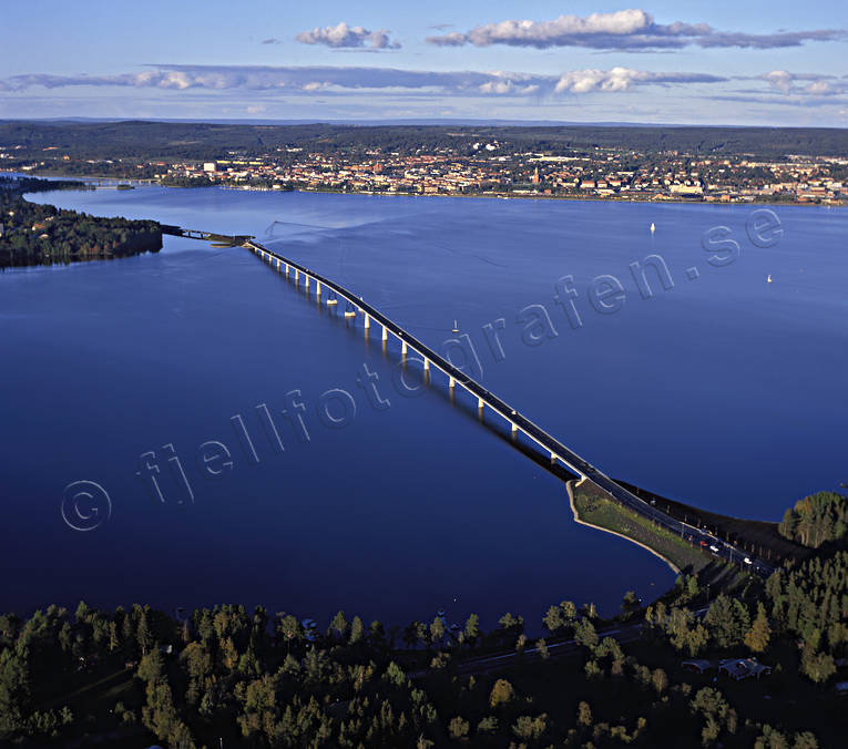 aerial photo, aerial photo, aerial photos, aerial photos, bridge, bridges, drone aerial, drnarfoto, Froson, Great Lake, Jamtland, Ostersund, stder, summer, Vallsund Bridge, Vallsundet