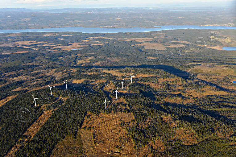 aerial photo, aerial photo, aerial photos, aerial photos, Almasa, ange, autumn, drone aerial, drnarfoto, electrical energy, electrical power, electricity production, energy, energy production, environment, environmental influence, Jamtland, landscapes, Offerdal, power plants, power production, Rshn, vindsnurra, vindsnurror, wind power, wind power plants, wind power plants, work