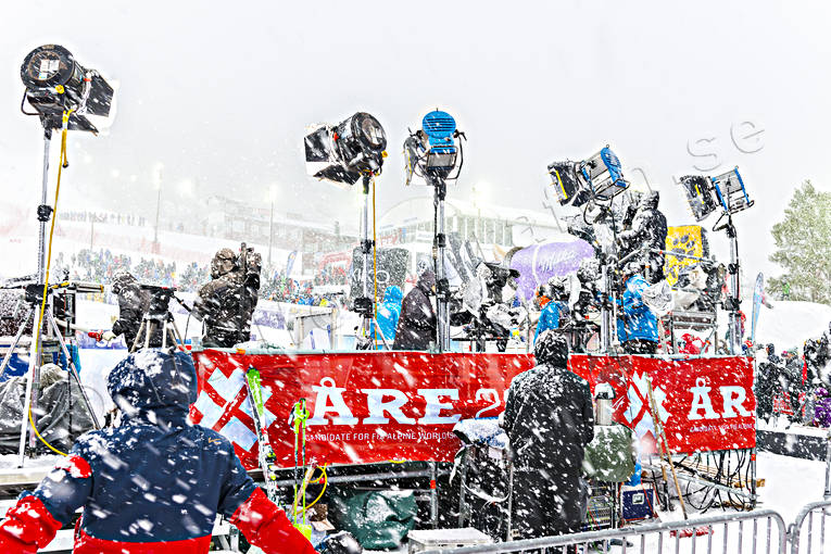 blåsigt, cold, down-hill running, Jamtland, people, skiing contest, snow, snow storm, snöflingor, sport, winter, World Cup Åre