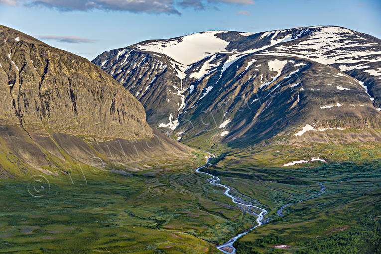 aerial photo, aerial photo, aerial photos, aerial photos, drone aerial, drnarbild, drnarfoto, eroderar, erosjon, landscapes, Lapland, Lulep Basstajhk, mountain, mountain valley, Rinim, Sarek, summer, hpan