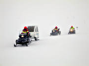 alpine rescue team, alpine rescuer, communication, communications, land communication, motor sports, mountain, mountain, snow storm, snowmobile, snowmobile, storm, storm, winter, ävenyr