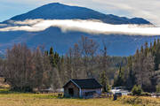 alpine, alpine landscape, ambience pictures, atmosphere, autumn, autumn colours, autumn morning, banks of mist, barn, dimbank, Enafors, Enaforsholm, Enan, fog, hgfjllen, Jamtland, landscapes, mist, mountain, mountain peaks, mountain top, mountains, nature, river, season, seasons, Snasa Mountains, Snasen, Storsnasen, stmmning