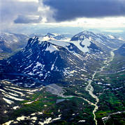 aerial photo, aerial photo, aerial photos, aerial photos, Alggavagge, Alkavagge, drone aerial, drnarfoto, fjllbilder, fjllbckar, fjlldalar, Guohpervagge, Kuoperskaite, Kuopervagge, landscapes, Lapland, national parks, Sarek, season, seasons, summer, swedish mountains, wilderness