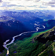 aerial photo, aerial photo, aerial photos, aerial photos, drone aerial, drnarfoto, landscapes, Lapland, mountain, mountain pictures, Padjelanta, Rivkonjunnje, summer, Tarradalen, Tarratno, watercourse