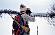 binuculars, hunting, looking out for with binoculars, mountain, snowing, spy, vinterjakt ripa, vinterripa, white grouse hunt, white grouse hunter, winter