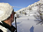 alpine hunter, alpine hunting, hunter, hunting, mountain, snowsuit, vinterjakt ripa, vinterripa, white grouse hunt, white grouse hunter, white-dressed